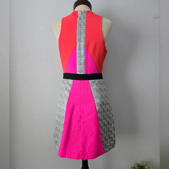 Pink stitch 60s gogo style mini sleeveless pink, orange and silver dress. Size 6 - Picture 4 of 9